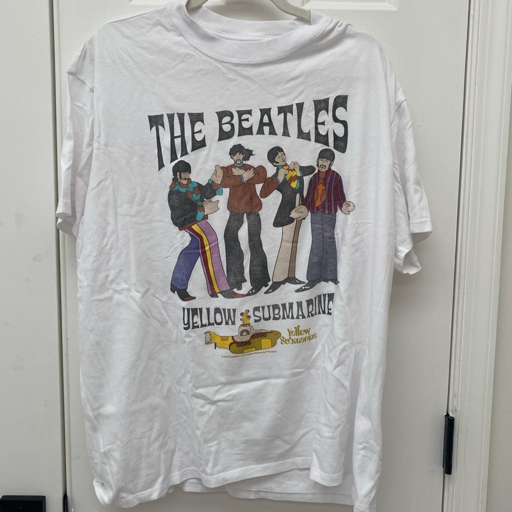 Abercrombie Graphic T-shirt - new with tags